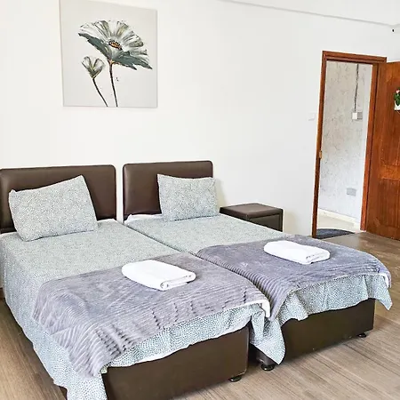 Unique Cozy Studio, 150m From Chabad Lubavitch Lejlighed Larnaca