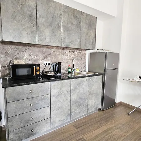 Unique Cozy Studio, 150m From Chabad Lubavitch Lägenhet Larnaca